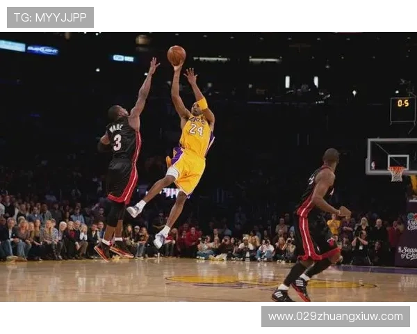 16年前的今天科比骑马射箭绝杀韦德湖人逆转热火精彩瞬间回顾